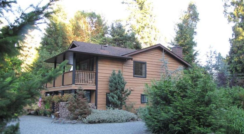 Shawnigan Lake Bed And Breakfast Exterior foto